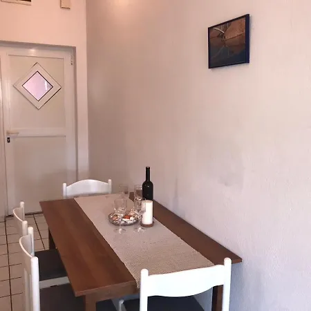 Apartment Radoslovic Pag Town